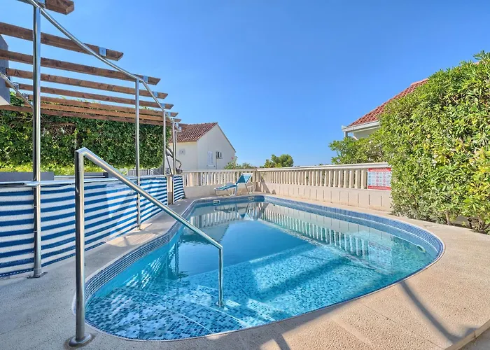 In Okrug Gornji Mit Privatem Pool By Interhome Trogir