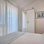 Apartment In Okrug Gornji Mit Privatem Pool By Interhome Trogir
