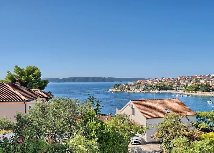 In Okrug Gornji Mit Privatem Pool By Interhome Trogir